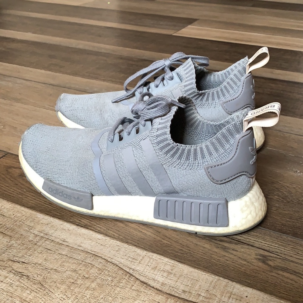 Women's 9 grey Adidas NMDS